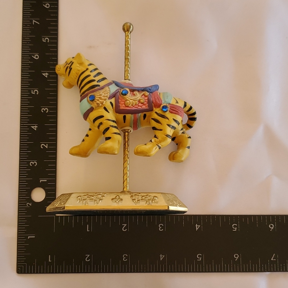 Tiger Westminster Carousel Collection - Picture 8 of 9